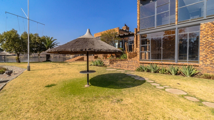 7 Bedroom Property for Sale in Marlbank Gauteng