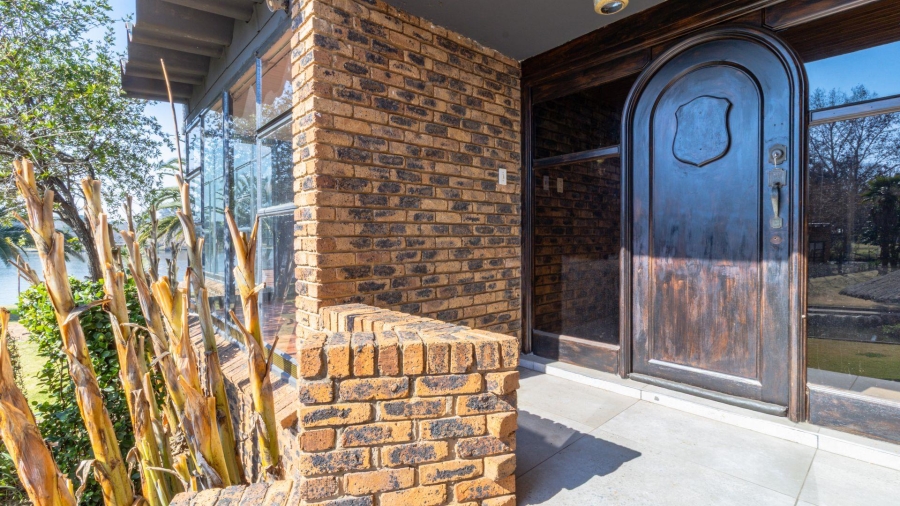 7 Bedroom Property for Sale in Marlbank Gauteng