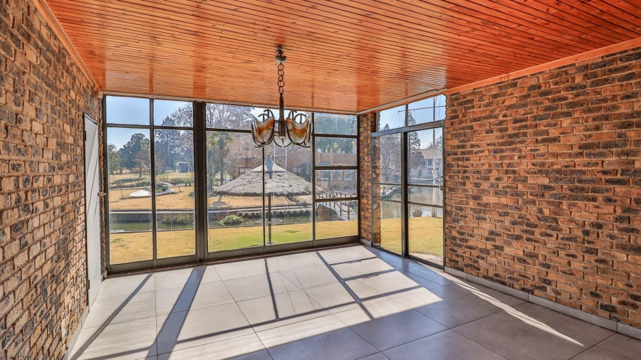 7 Bedroom Property for Sale in Marlbank Gauteng