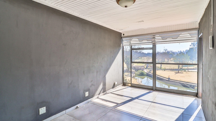 7 Bedroom Property for Sale in Marlbank Gauteng
