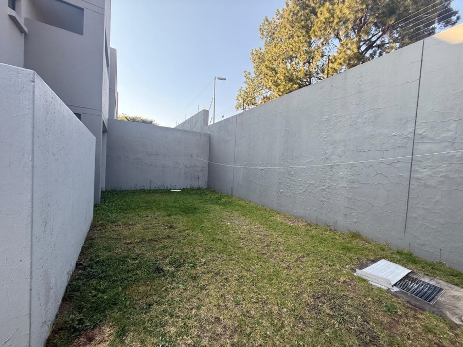 To Let 2 Bedroom Property for Rent in Edenburg Gauteng