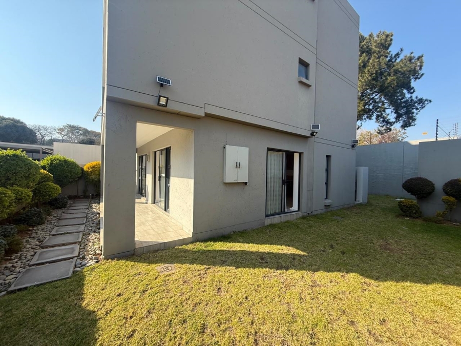 To Let 2 Bedroom Property for Rent in Edenburg Gauteng