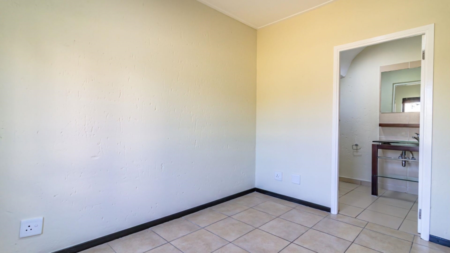 2 Bedroom Property for Sale in Jackal Creek Golf Estate Gauteng