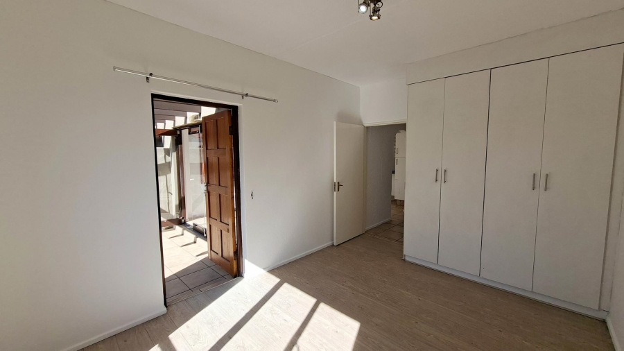 To Let 2 Bedroom Property for Rent in Lonehill Gauteng