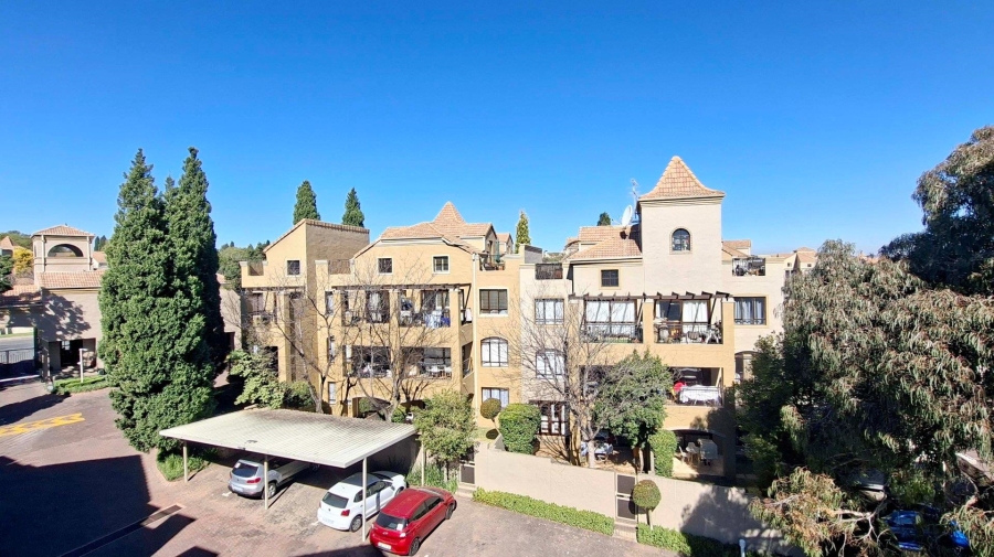 To Let 2 Bedroom Property for Rent in Lonehill Gauteng