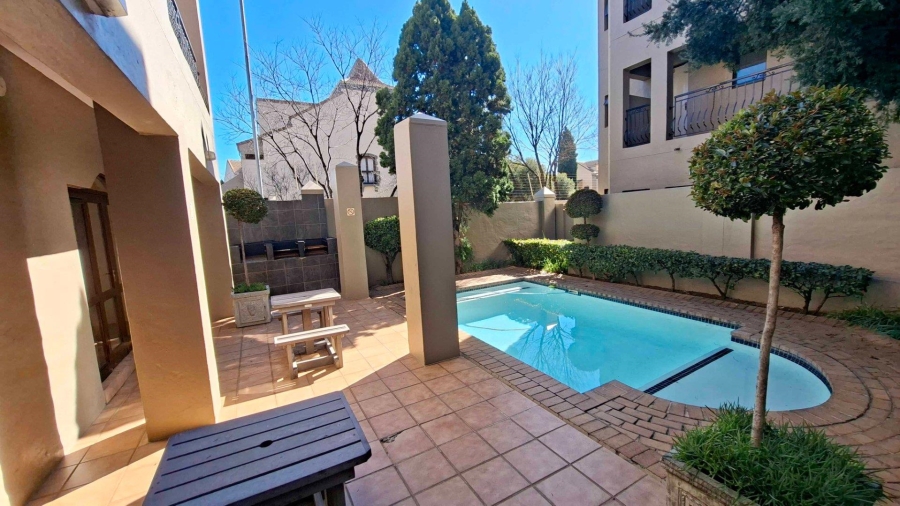 To Let 2 Bedroom Property for Rent in Lonehill Gauteng