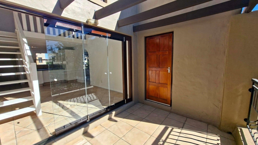 To Let 2 Bedroom Property for Rent in Lonehill Gauteng