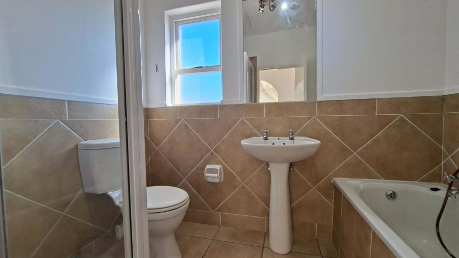To Let 2 Bedroom Property for Rent in Lonehill Gauteng