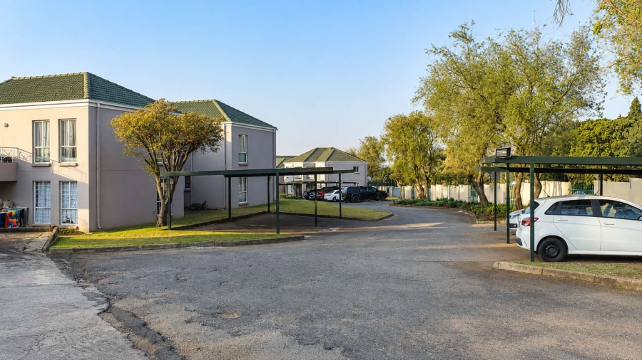 3 Bedroom Property for Sale in Weltevreden Park Gauteng