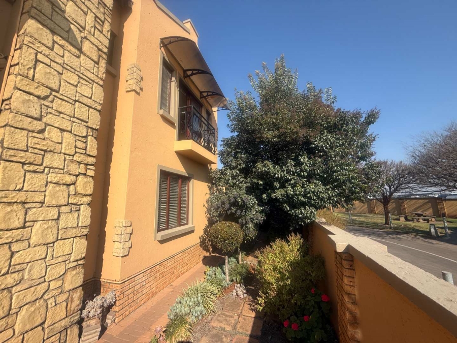 4 Bedroom Property for Sale in Hughes Gauteng