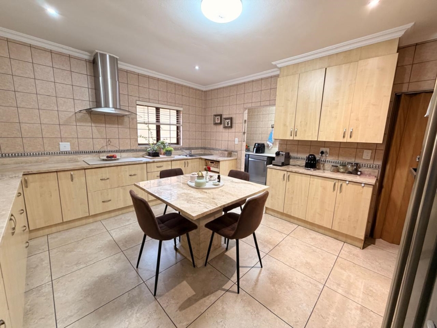 4 Bedroom Property for Sale in Hughes Gauteng