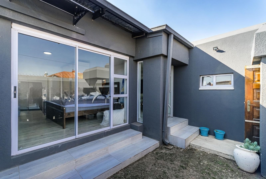 2 Bedroom Property for Sale in Coronationville Gauteng