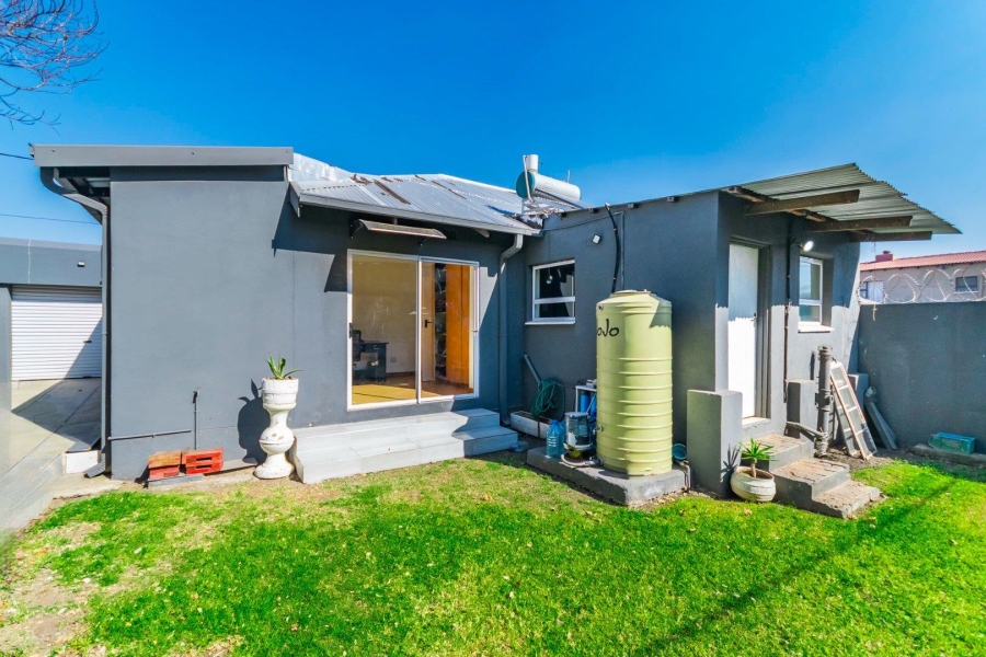 2 Bedroom Property for Sale in Coronationville Gauteng