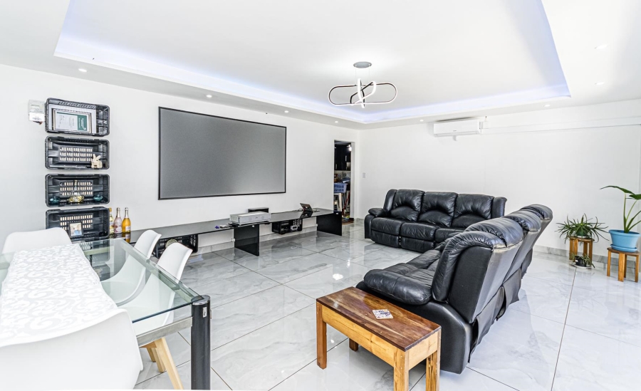 2 Bedroom Property for Sale in Coronationville Gauteng