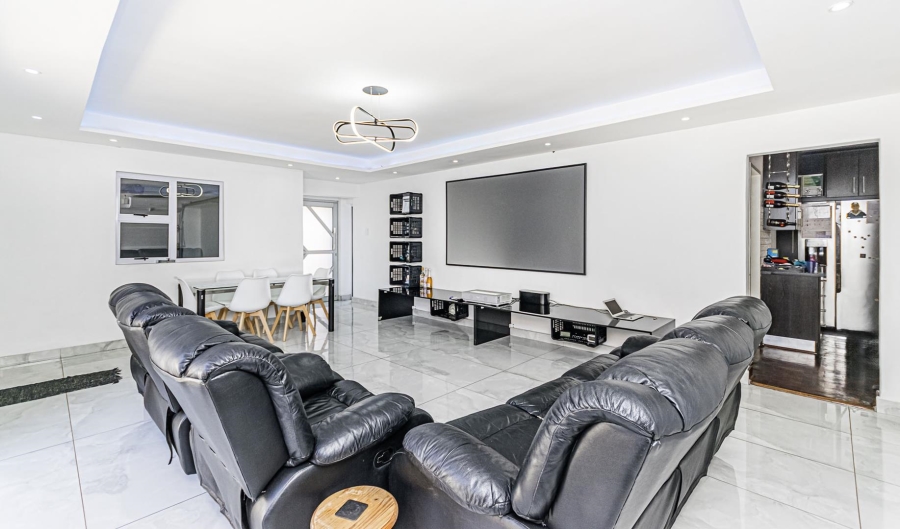 2 Bedroom Property for Sale in Coronationville Gauteng