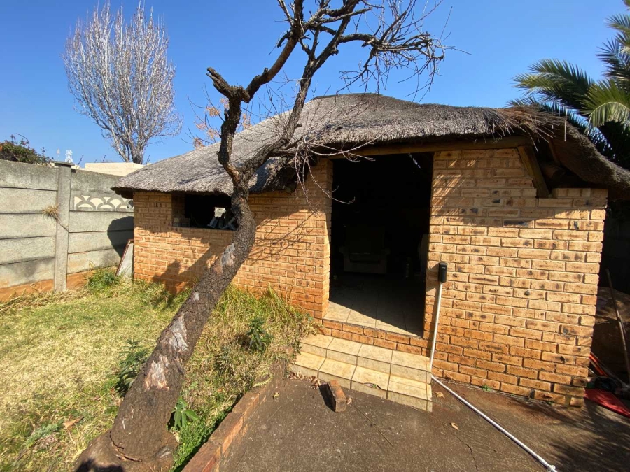 3 Bedroom Property for Sale in Glenvista Gauteng