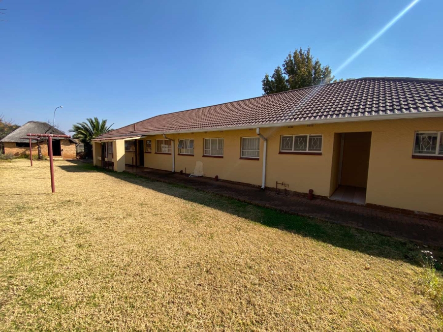 3 Bedroom Property for Sale in Glenvista Gauteng