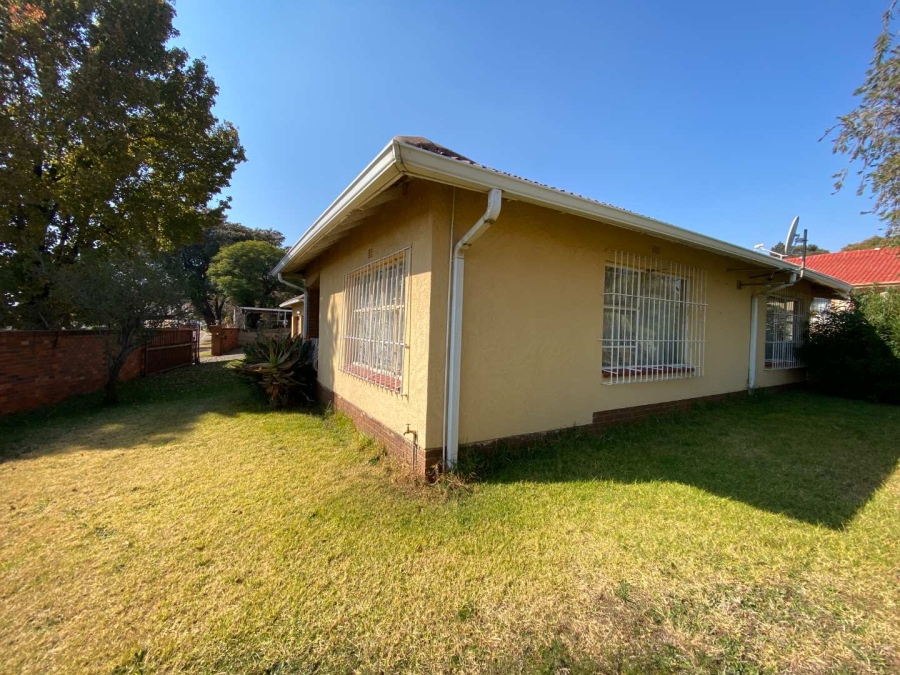 3 Bedroom Property for Sale in Glenvista Gauteng