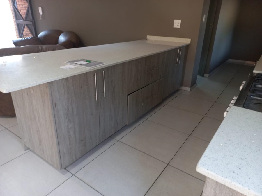 3 Bedroom Property for Sale in Brackenhurst Gauteng