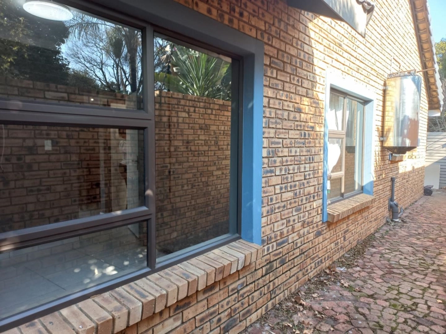 3 Bedroom Property for Sale in Brackenhurst Gauteng