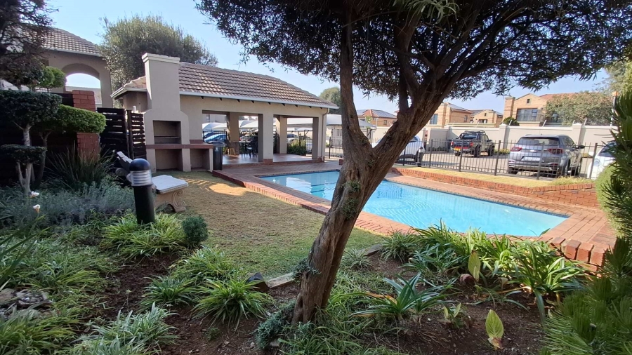2 Bedroom Property for Sale in Meyersdal Gauteng