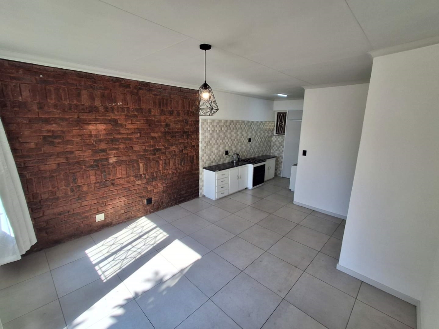 2 Bedroom Property for Sale in Hermanstad Gauteng