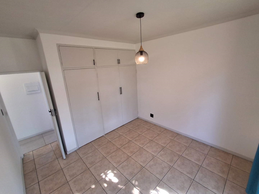 2 Bedroom Property for Sale in Hermanstad Gauteng