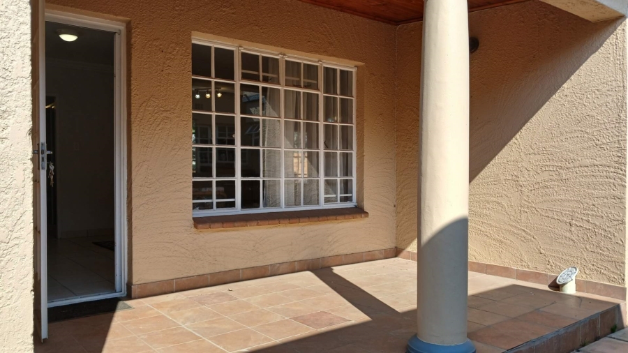 To Let 1 Bedroom Property for Rent in Paulshof Gauteng