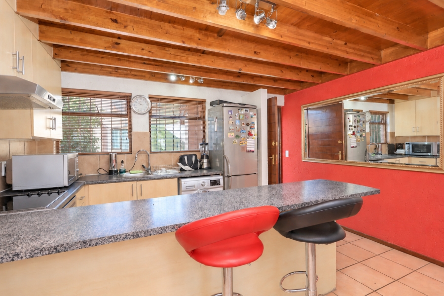 3 Bedroom Property for Sale in Douglasdale Gauteng