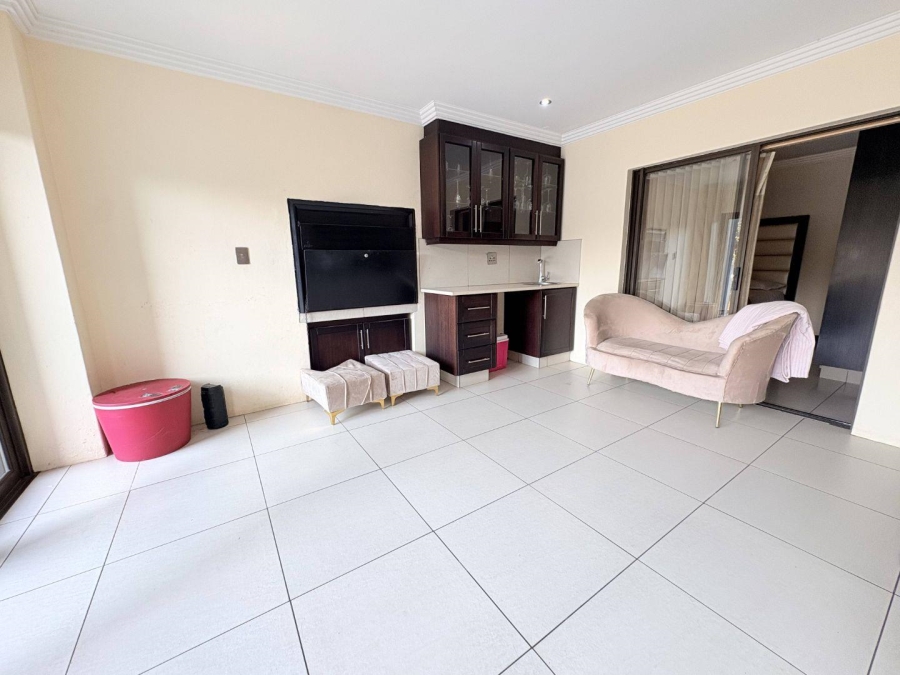 5 Bedroom Property for Sale in Midlands Estate Gauteng