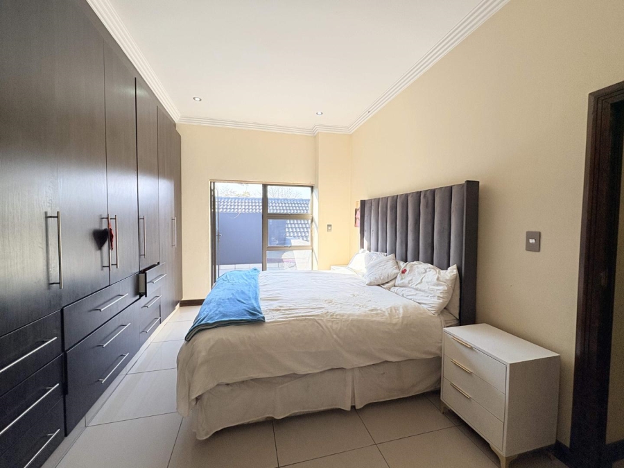 5 Bedroom Property for Sale in Midlands Estate Gauteng