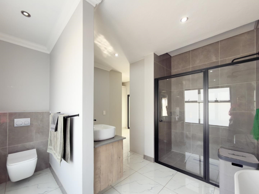 4 Bedroom Property for Sale in Midstream Estate Gauteng