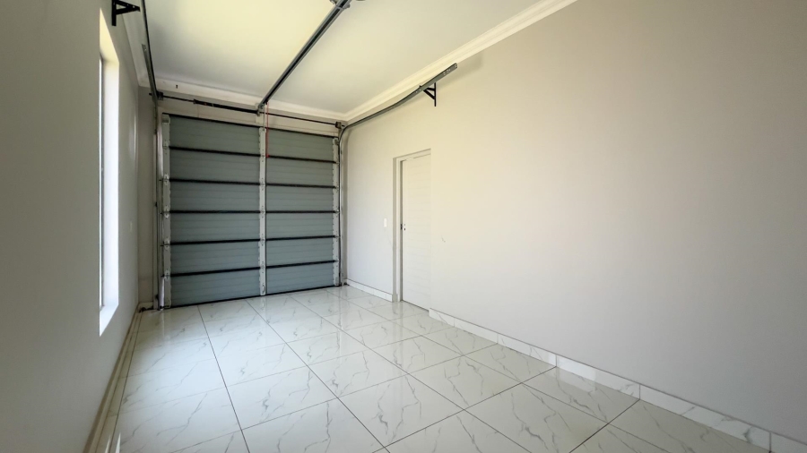 4 Bedroom Property for Sale in Midstream Estate Gauteng