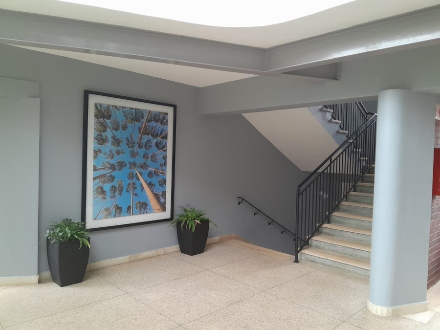 2 Bedroom Property for Sale in Waverley Gauteng