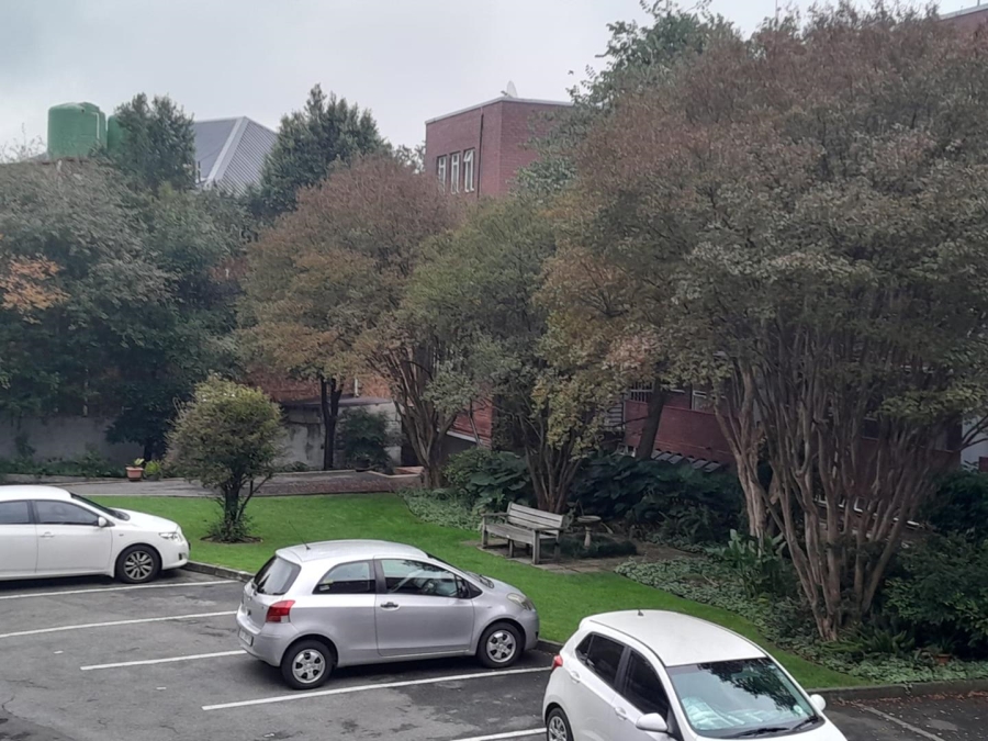 2 Bedroom Property for Sale in Waverley Gauteng