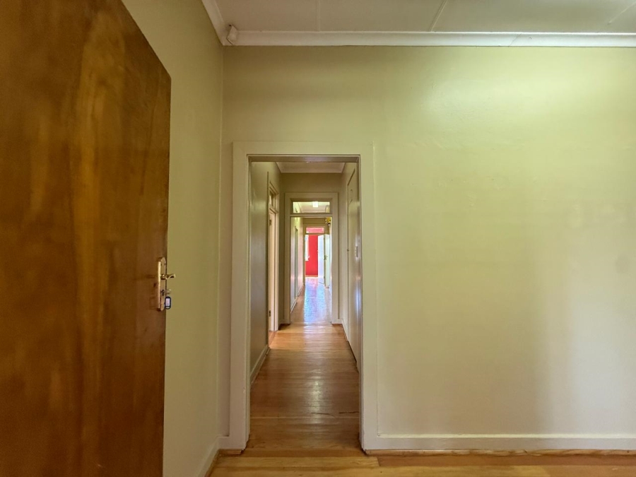 To Let Commercial Property for Rent in Greenside Gauteng