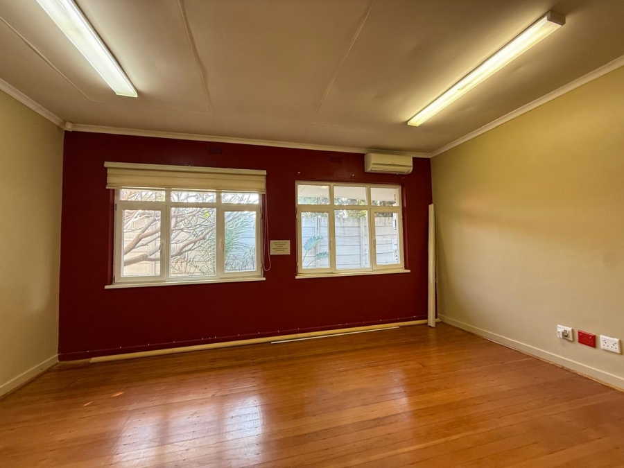 To Let Commercial Property for Rent in Greenside Gauteng
