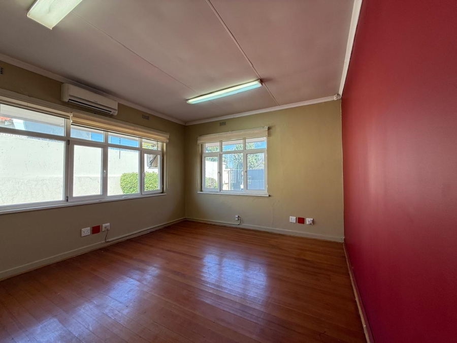 To Let Commercial Property for Rent in Greenside Gauteng