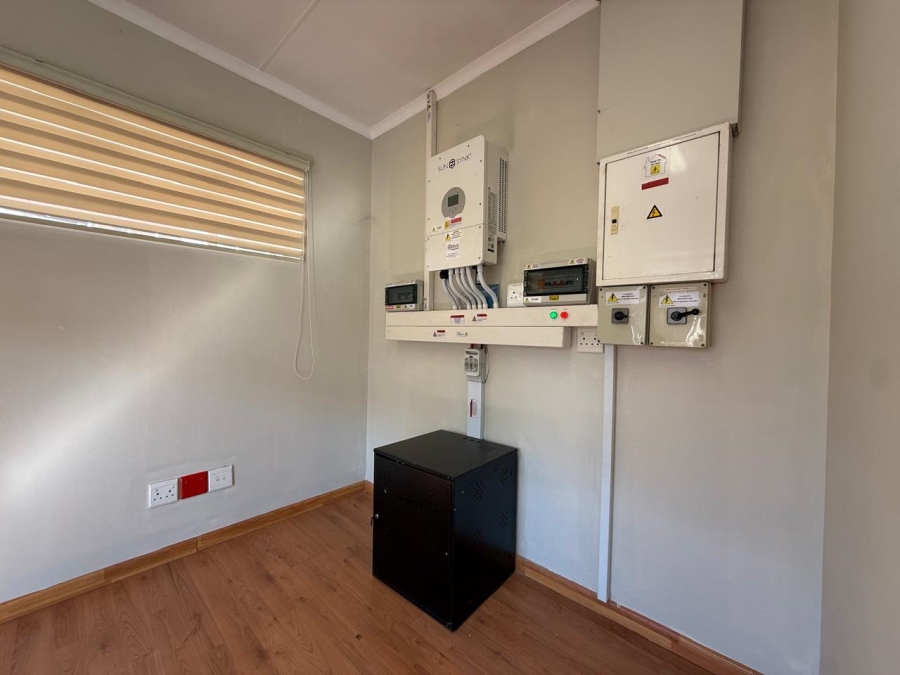 To Let Commercial Property for Rent in Greenside Gauteng