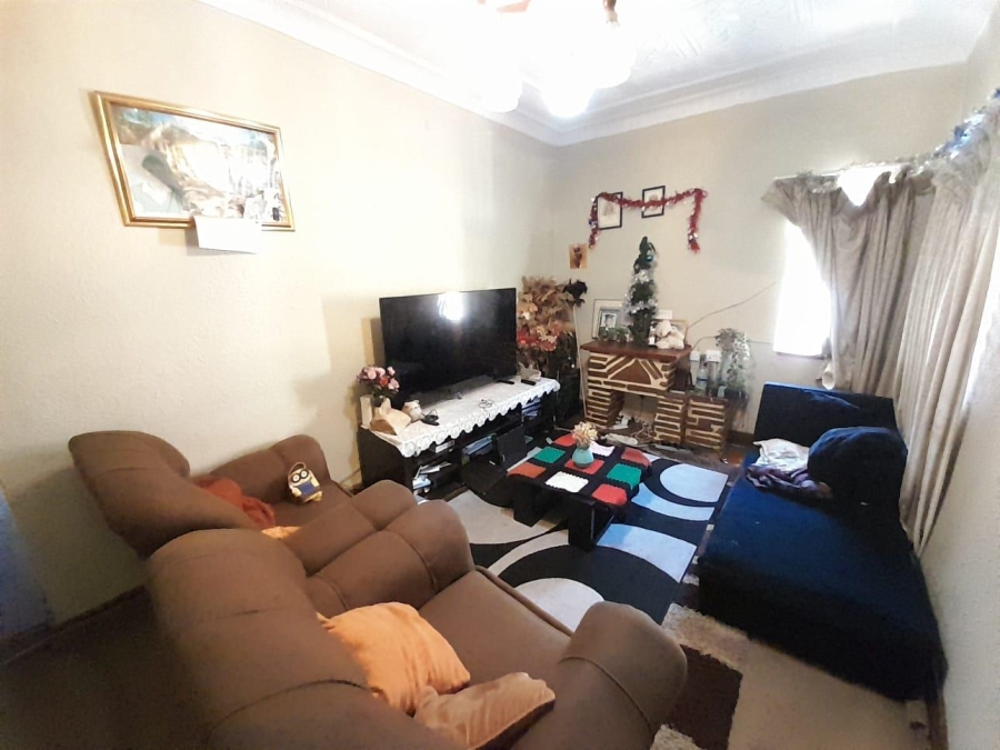 2 Bedroom Property for Sale in Bezuidenhout Valley Gauteng