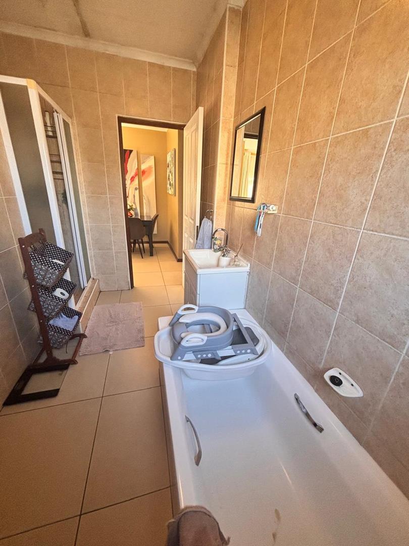 2 Bedroom Property for Sale in Meyersdal Gauteng