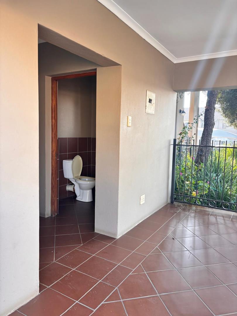 2 Bedroom Property for Sale in Meyersdal Gauteng