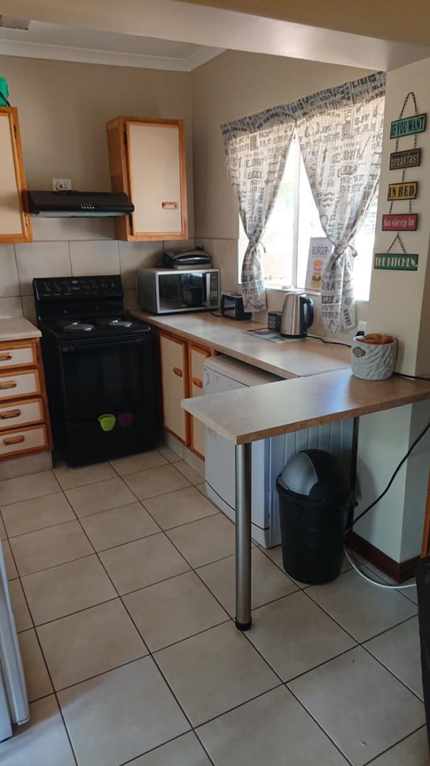 To Let 1 Bedroom Property for Rent in Fairland Gauteng