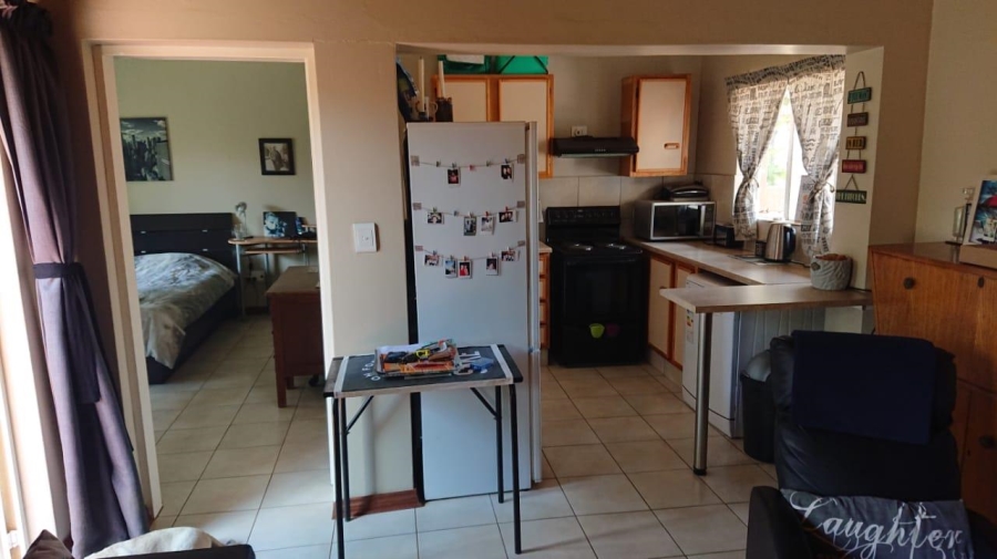To Let 1 Bedroom Property for Rent in Fairland Gauteng