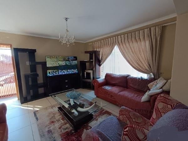 3 Bedroom Property for Sale in Amberfield Gauteng