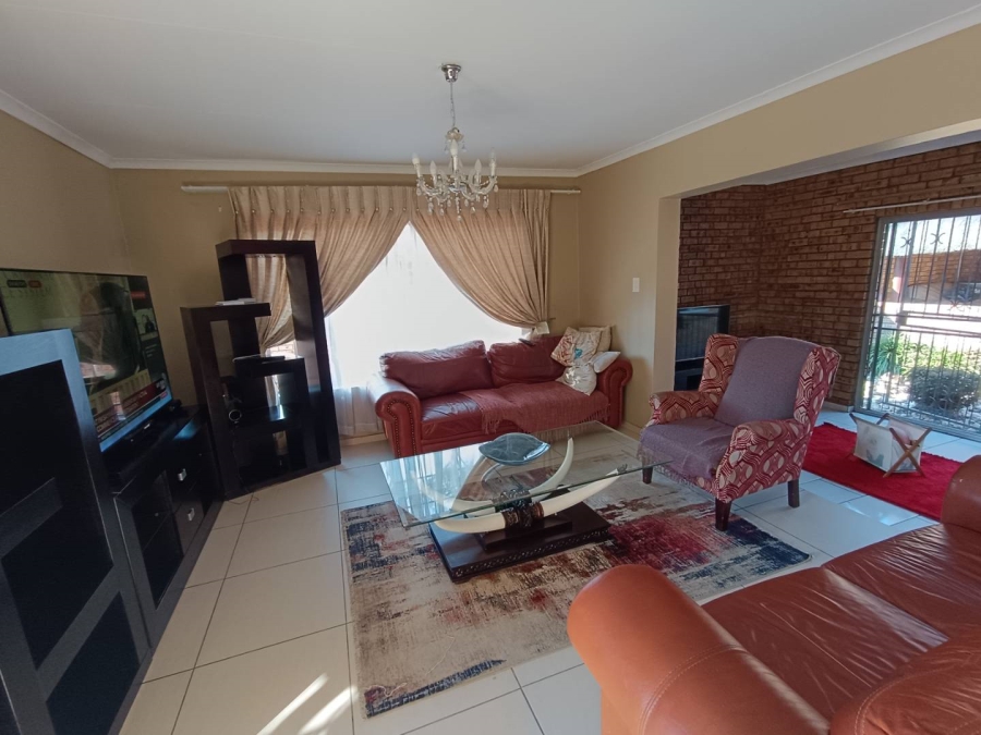 3 Bedroom Property for Sale in Amberfield Gauteng