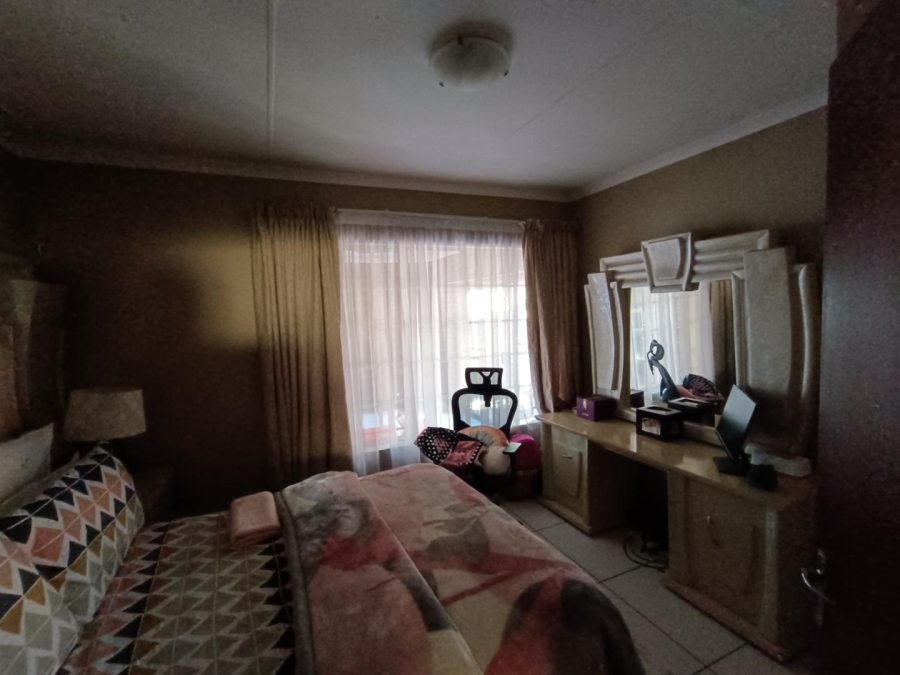 3 Bedroom Property for Sale in Amberfield Gauteng