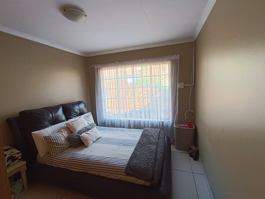3 Bedroom Property for Sale in Amberfield Gauteng