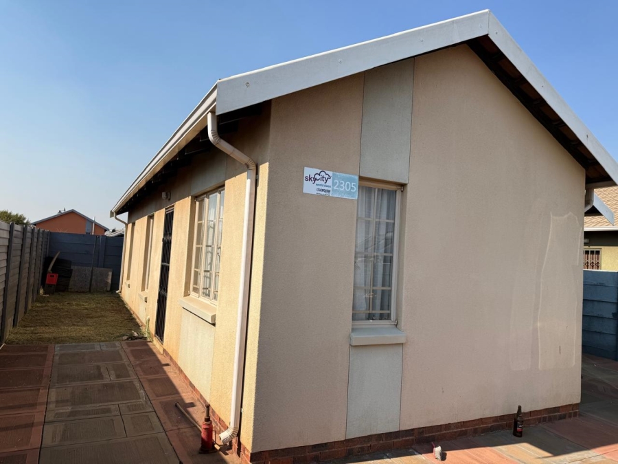 4 Bedroom Property for Sale in Tulisa Park Gauteng