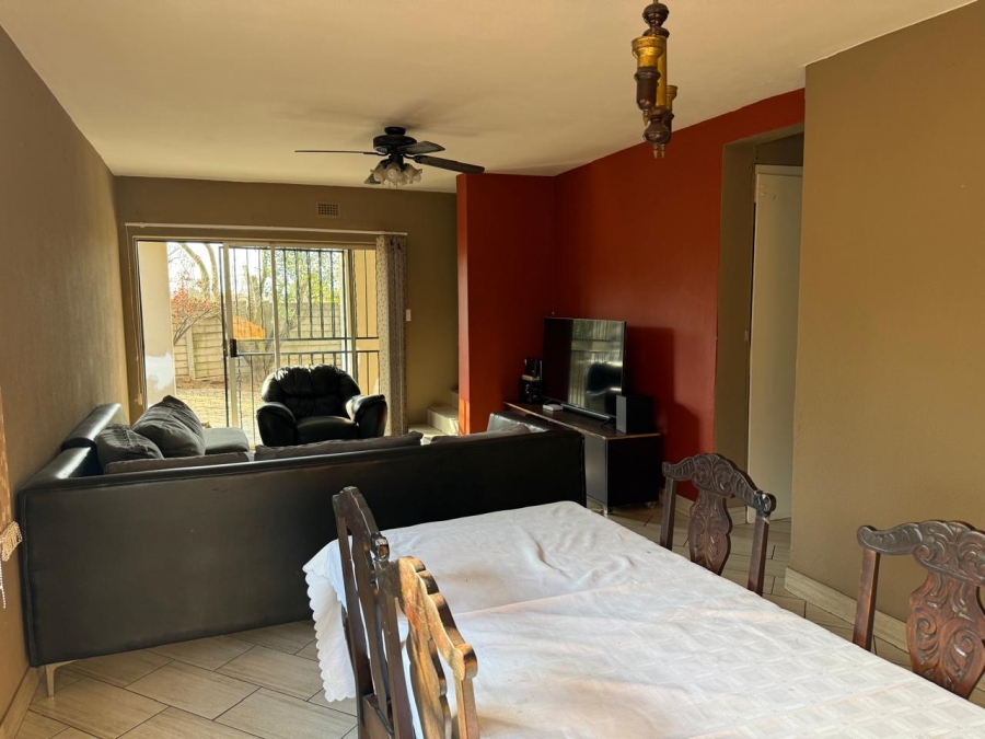 4 Bedroom Property for Sale in Tulisa Park Gauteng